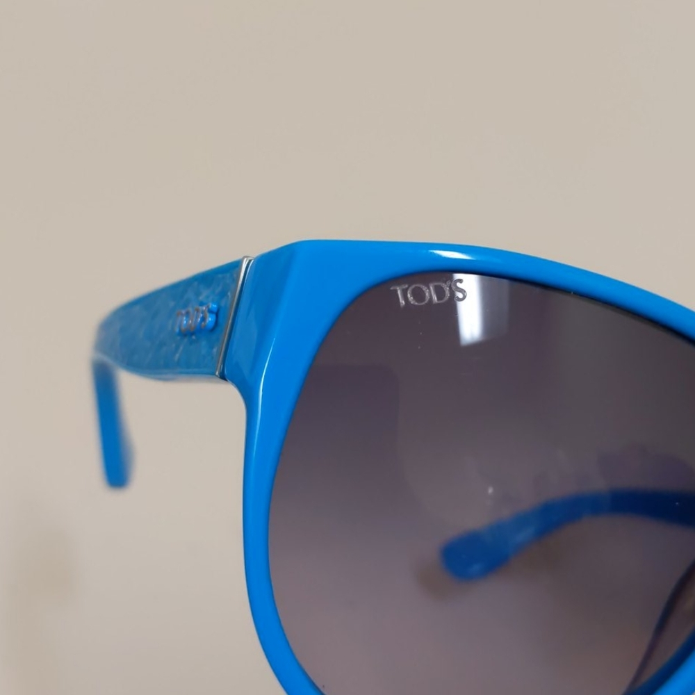 Tod's blue sunglasses - Picture 8 of 14